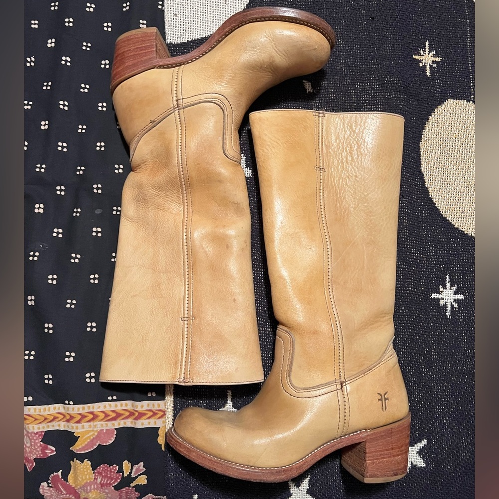 Frye campus boots in banana